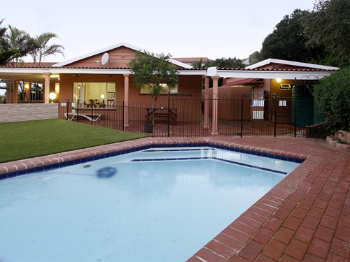 26 Swimming Pool communal